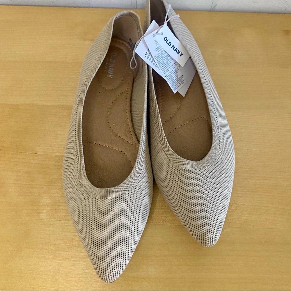 Old Navy Women's Pointy Toe Knit Bare Necessity Nude Flat Shoes Sz 7 NWT New